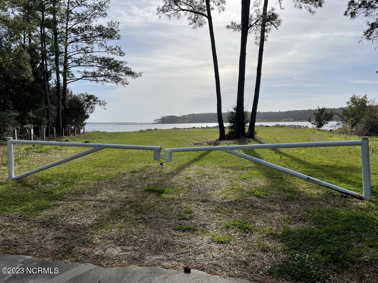 137 Tarpon Way Beaufort, NC 28516 - Photo 26 of 37 IMG_2661 Large