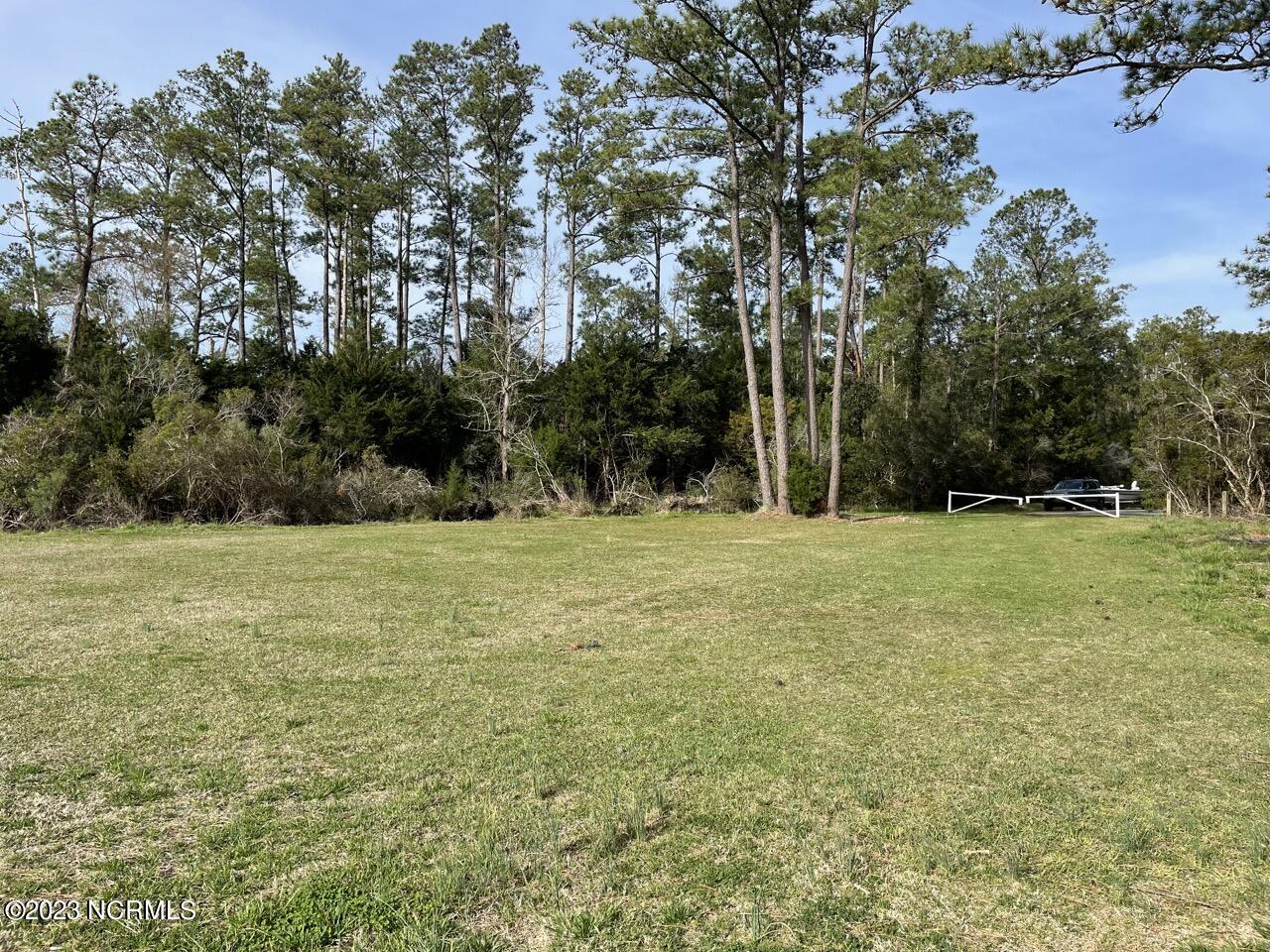 137 Tarpon Way Beaufort, NC 28516 - Photo 29 of 37 IMG_2664 Large