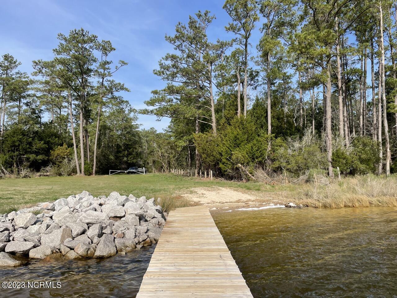 137 Tarpon Way Beaufort, NC 28516 - Photo 30 of 37 IMG_2665 Large