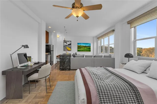 $159,000 | 3935 Blackstone Avenue, Unit 5K | Riverdale