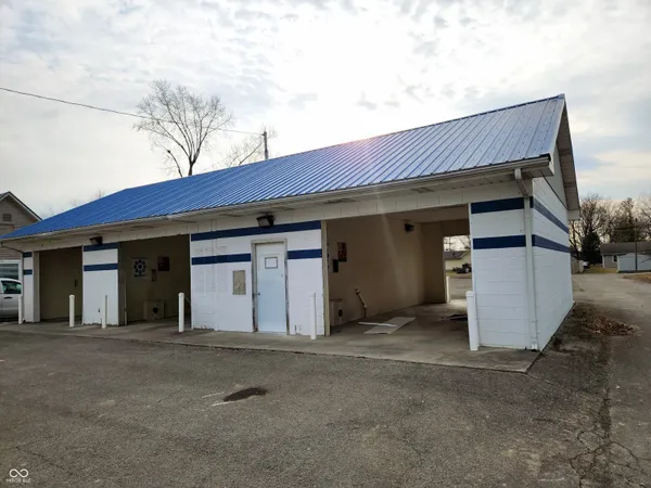 $62,500 | 295 South Main Street, Farmland, IN 47340