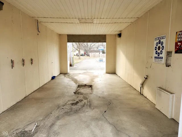 $62,500 | 295 South Main Street, Farmland, IN 47340