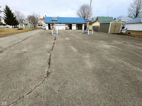 $62,500 | 295 South Main Street, Farmland, IN 47340