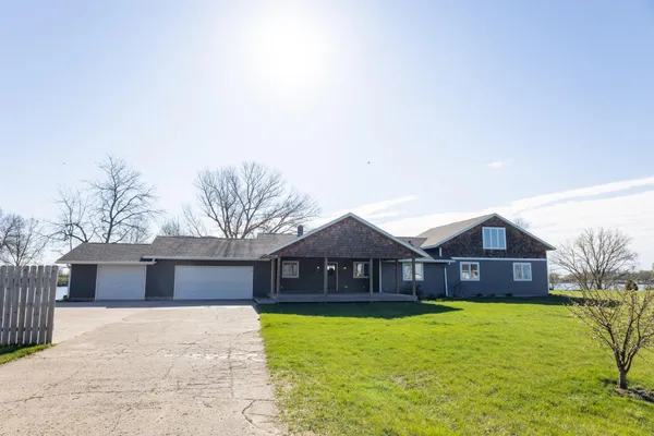 $519,900 | 912 South Lafayette Avenue, Fulda, MN 56131