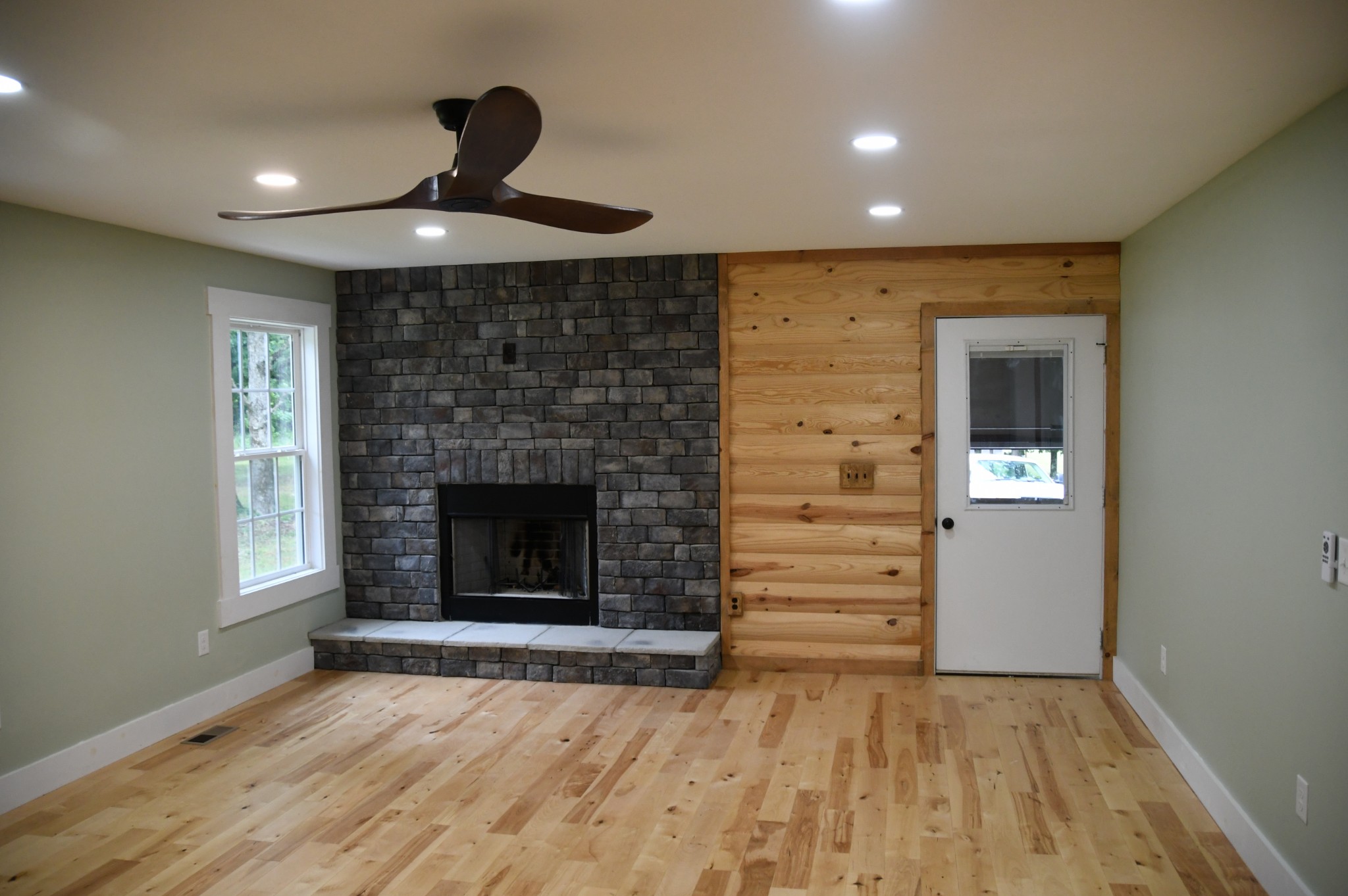 718 Darrell Rye Road Erin, TN 37061 - Photo 2 of 14