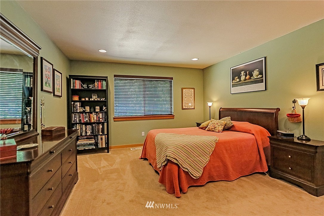 9650 Phillips Road Southeast Port Orchard, WA 98367 - Photo 14 of 25 Gallery Image 14