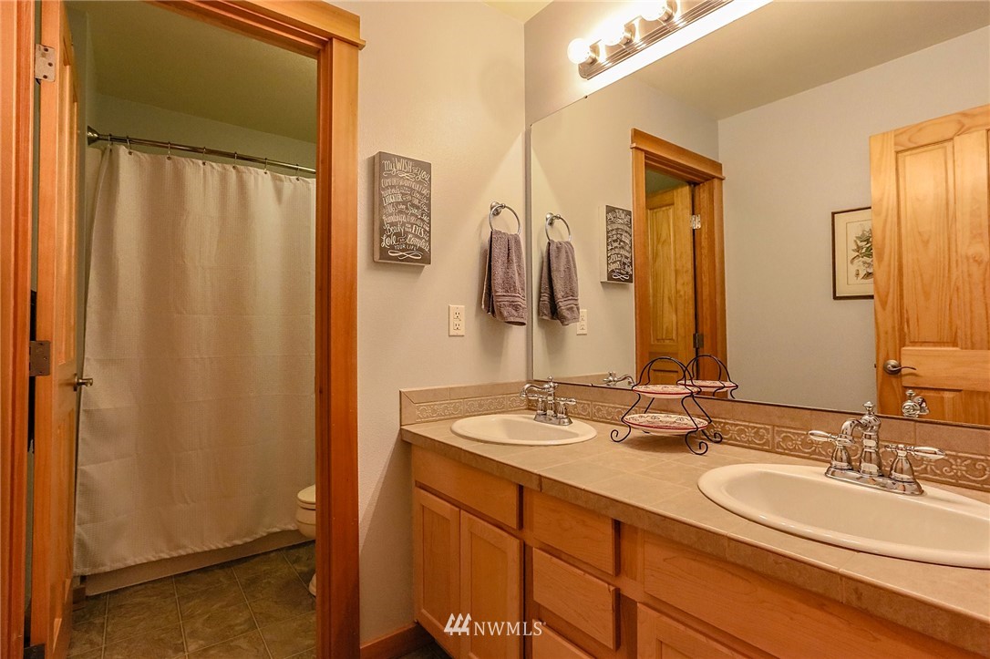 9650 Phillips Road Southeast Port Orchard, WA 98367 - Photo 21 of 25 Gallery Image 21