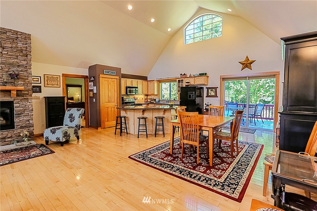 9650 Phillips Road Southeast Port Orchard, WA 98367 - Photo 6 of 25 Gallery Image 6