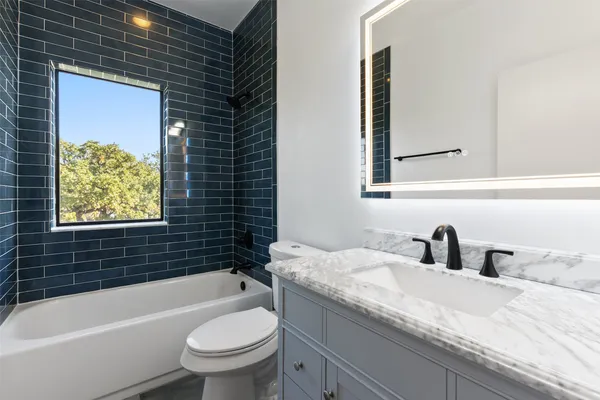 $450,000 | 6000 South Congress Avenue, Unit 201, Austin, TX 78745