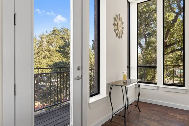 $485,000 | 6000 South Congress Avenue, Unit 201, Austin, TX 78745