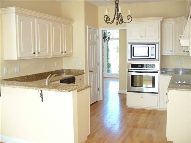 430 Battery Row Boiling Springs, SC 29316 - Photo 2 of 25