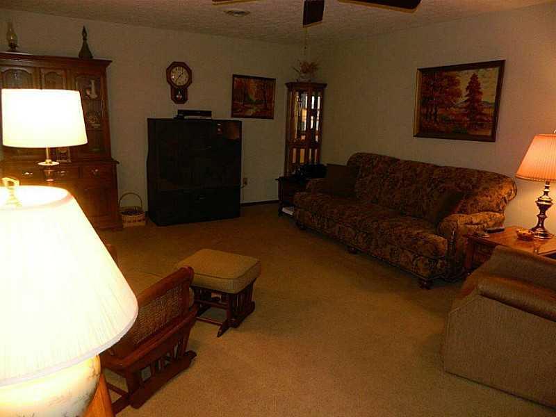 5335 West Ridgewood Road Springfield, OH 45503 - Photo 7 of 25