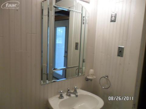 1133 South Morrish Road Flint, MI 48532 - Photo 10 of 10 20144590-9.JPG