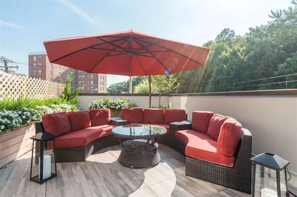 $4,195 | 600 Harrison Street, Unit 603, Hoboken, NJ 07030