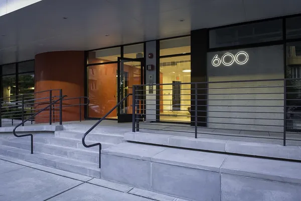 $4,195 | 600 Harrison Street, Unit 603, Hoboken, NJ 07030