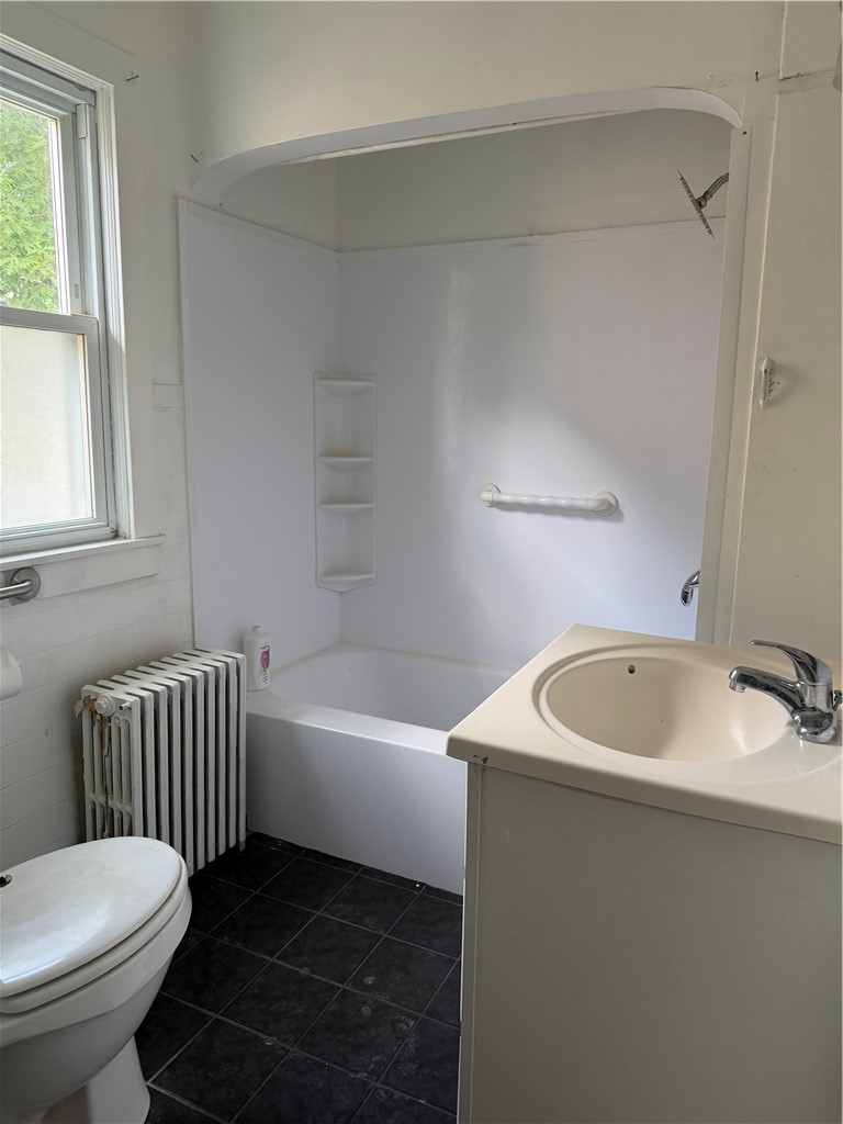 157 Curtis Street Rochester, NY 14606 - Photo 2 of 6 Bathroom - full