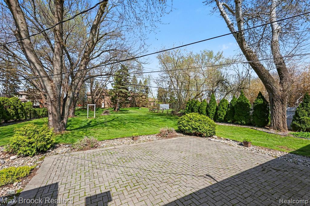 33711 Schneider Road Chesterfield, MI 48047 - Photo 25 of 33 Gallery Image 25