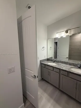 $2,600 | 1255 Wadsworth Street Southeast, Unit 1255, Palm Bay, FL 32909