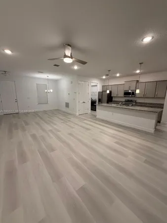 $2,600 | 1255 Wadsworth Street Southeast, Unit 1255, Palm Bay, FL 32909