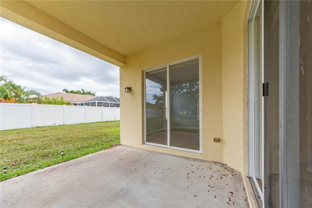 5544 Spanish River Road Fort Pierce, FL 34951 - Photo 25 of 35 a view of outdoor space with yard