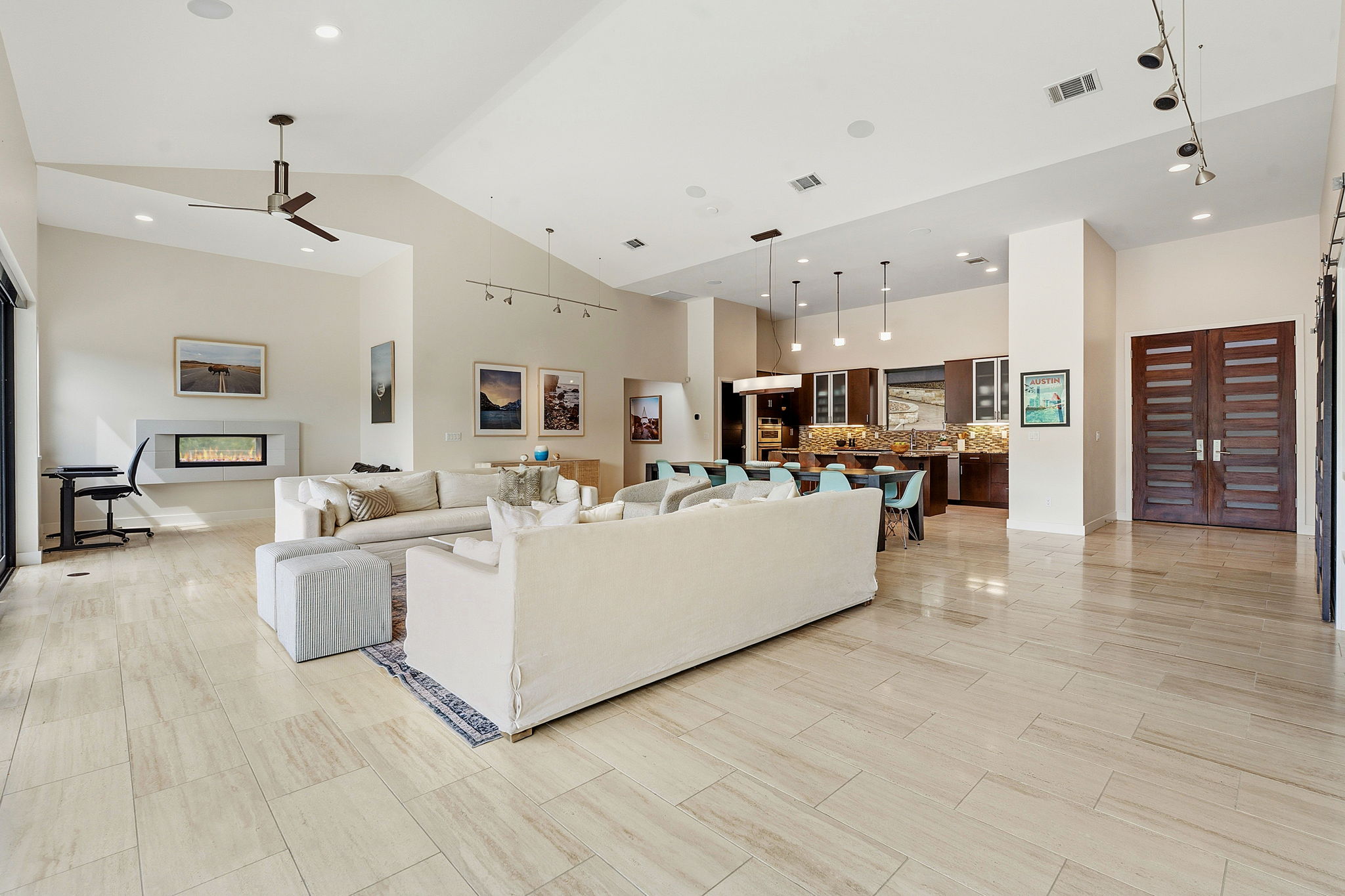 3605 Robbins Road Austin, TX 78730 - Photo 4 of 39
