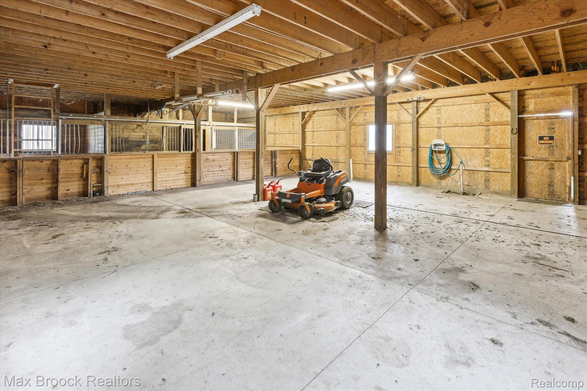 2345 Castle Road North Branch, MI 48461 - Photo 29 of 32 Gallery Image 29