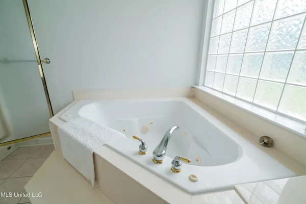 $2,100 | 24 Pelican Cove Lane, Long Beach, MS 39560