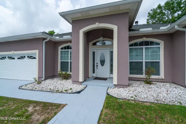 $2,100 | 24 Pelican Cove Lane, Long Beach, MS 39560