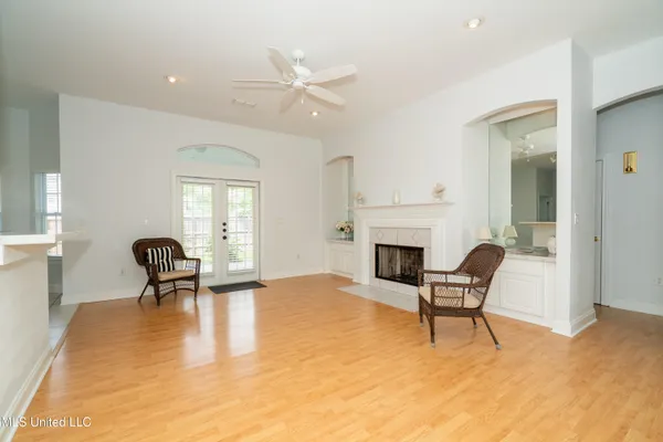 $2,100 | 24 Pelican Cove Lane, Long Beach, MS 39560