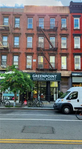 $3,600,000 | 1021 Manhattan Avenue | Greenpoint