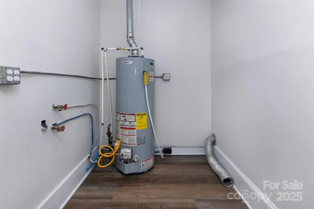 $379,000 | 2256 Kilborne Drive, Charlotte, NC 28205