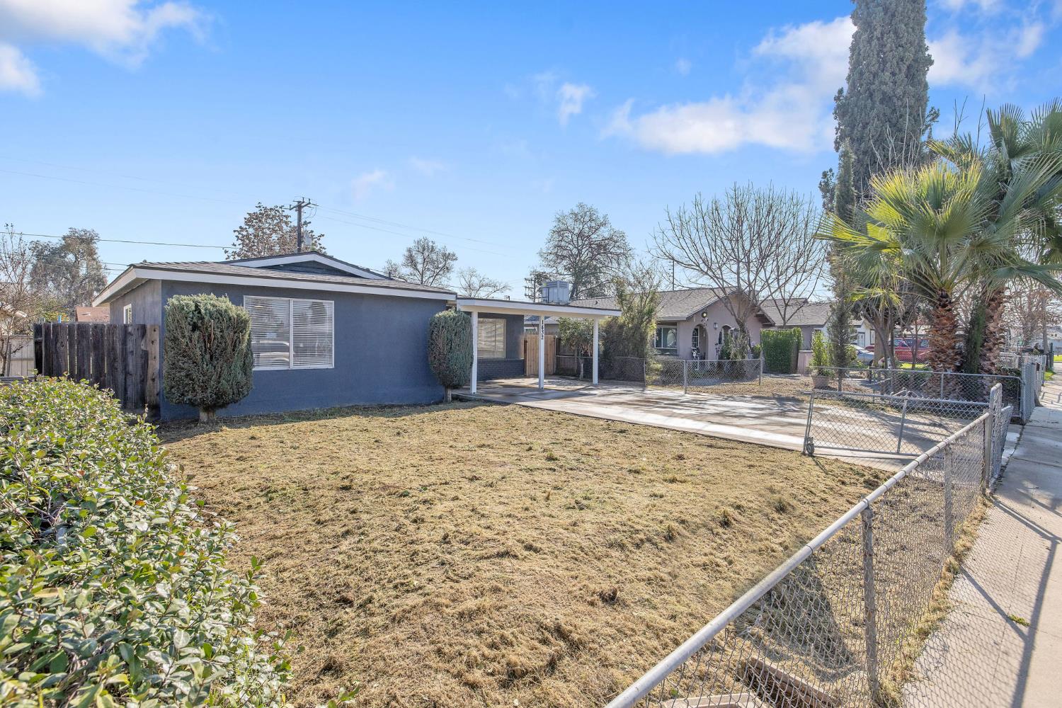 1432 North Locust Street Visalia, CA 93291 - Photo 2 of 37