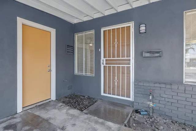 $297,200 | 1432 North Locust Street, Visalia, CA 93291