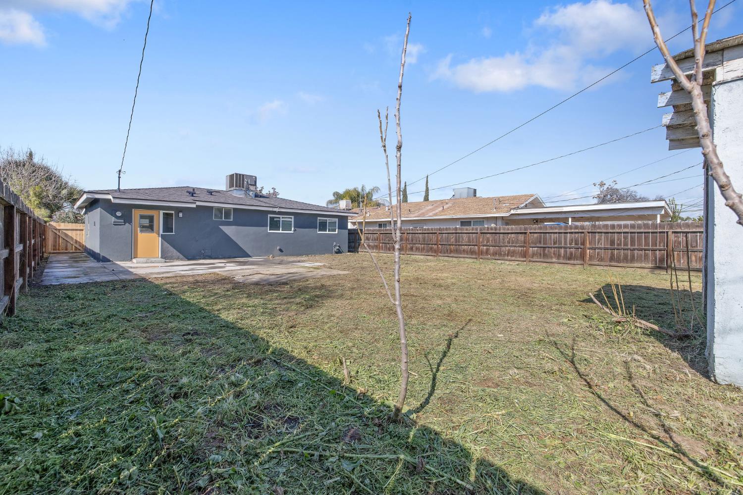 1432 North Locust Street Visalia, CA 93291 - Photo 33 of 37