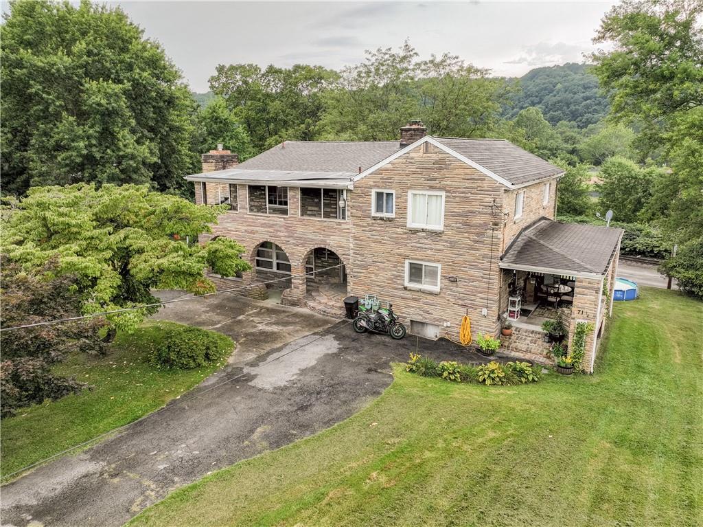 71 Westmoreland Road Trafford, PA 15085 - Photo 3 of 29 Gallery Image 3