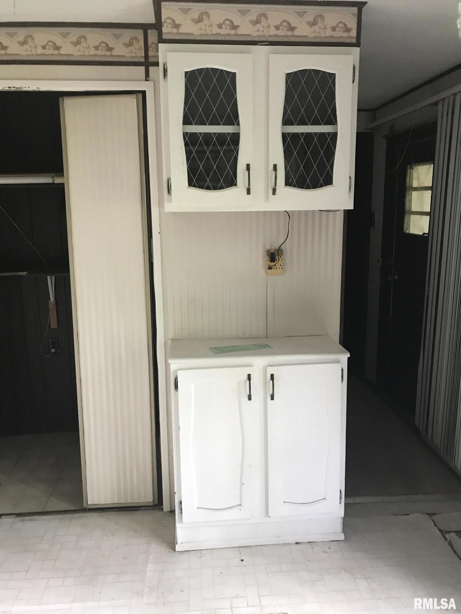 50 McDowell Road Murphysboro, IL 62966 - Photo 8 of 16 Gallery Image 8