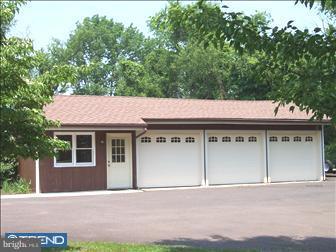 331 Woodhill Road Newtown, PA 18940 - Photo 5 of 6