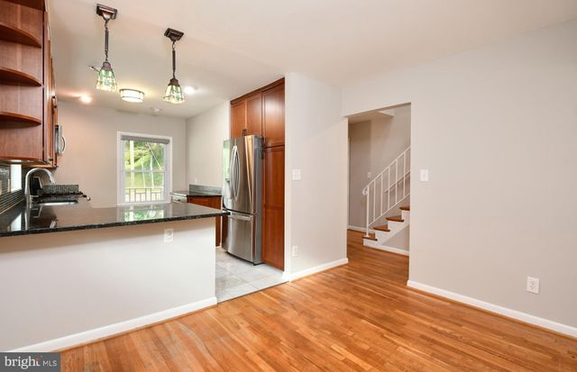 $890,000 | 2209 King Street, Alexandria, VA 22301