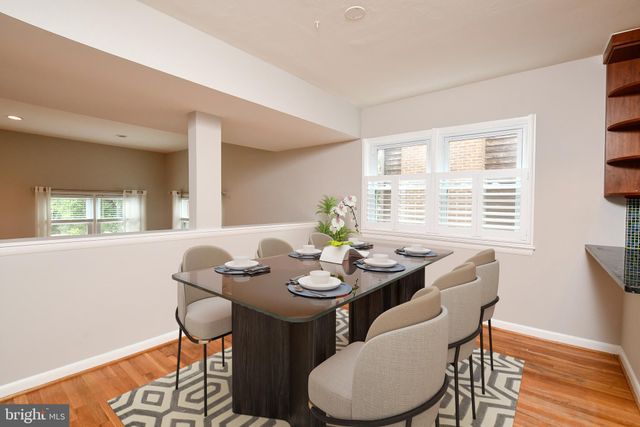 $890,000 | 2209 King Street, Alexandria, VA 22301