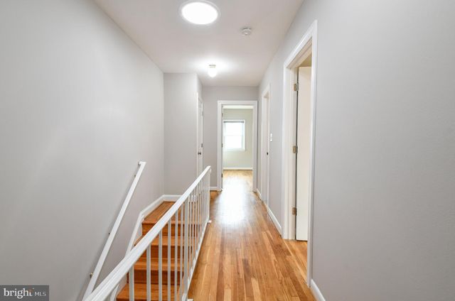 $890,000 | 2209 King Street, Alexandria, VA 22301