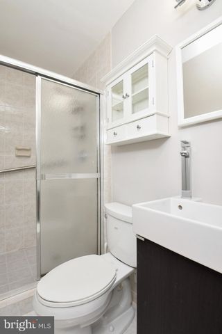 $890,000 | 2209 King Street, Alexandria, VA 22301