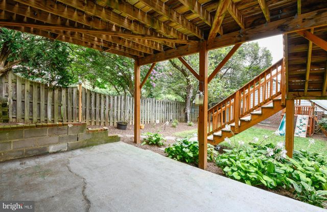 $890,000 | 2209 King Street, Alexandria, VA 22301