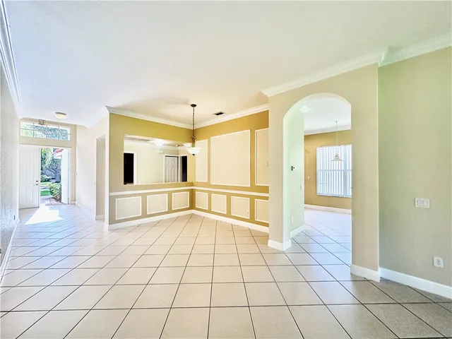 $2,400 | 2003 Grey Falcon Circle Southwest, Vero Beach, FL 32962