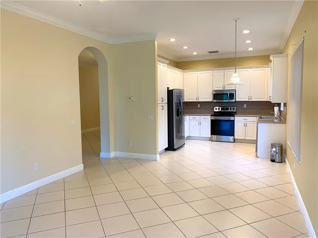 $2,400 | 2003 Grey Falcon Circle Southwest, Vero Beach, FL 32962