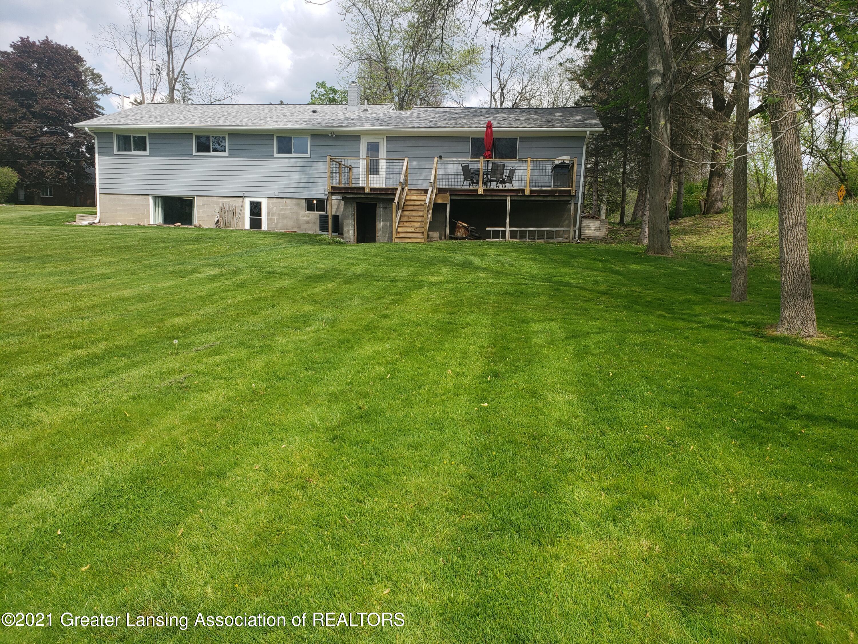 2205 North Canal Road Lansing, MI 48917 - Photo 31 of 31 Back View
