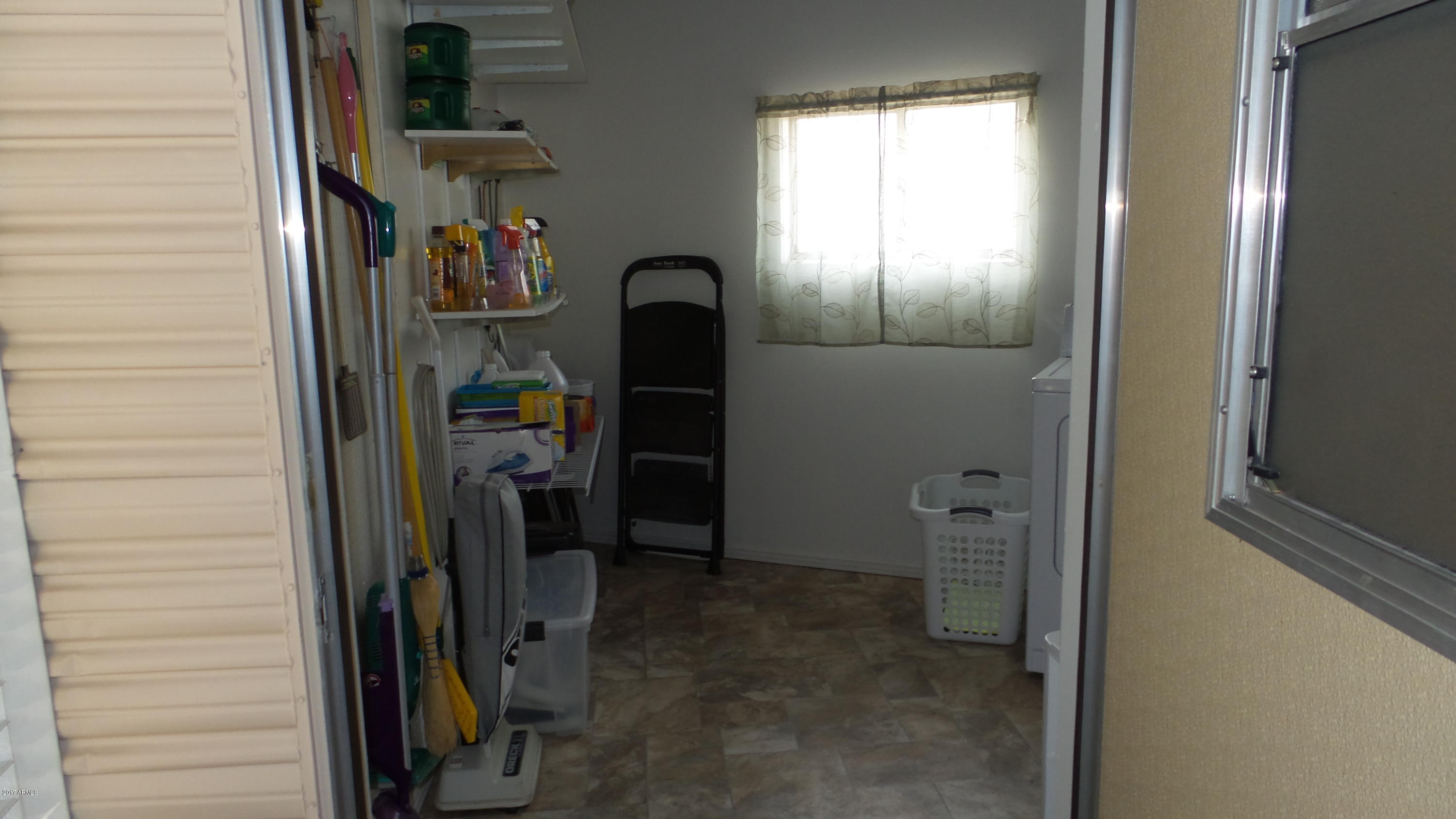 2920 South Cree Drive Apache Junction, AZ 85119 - Photo 6 of 40 20171115_002918