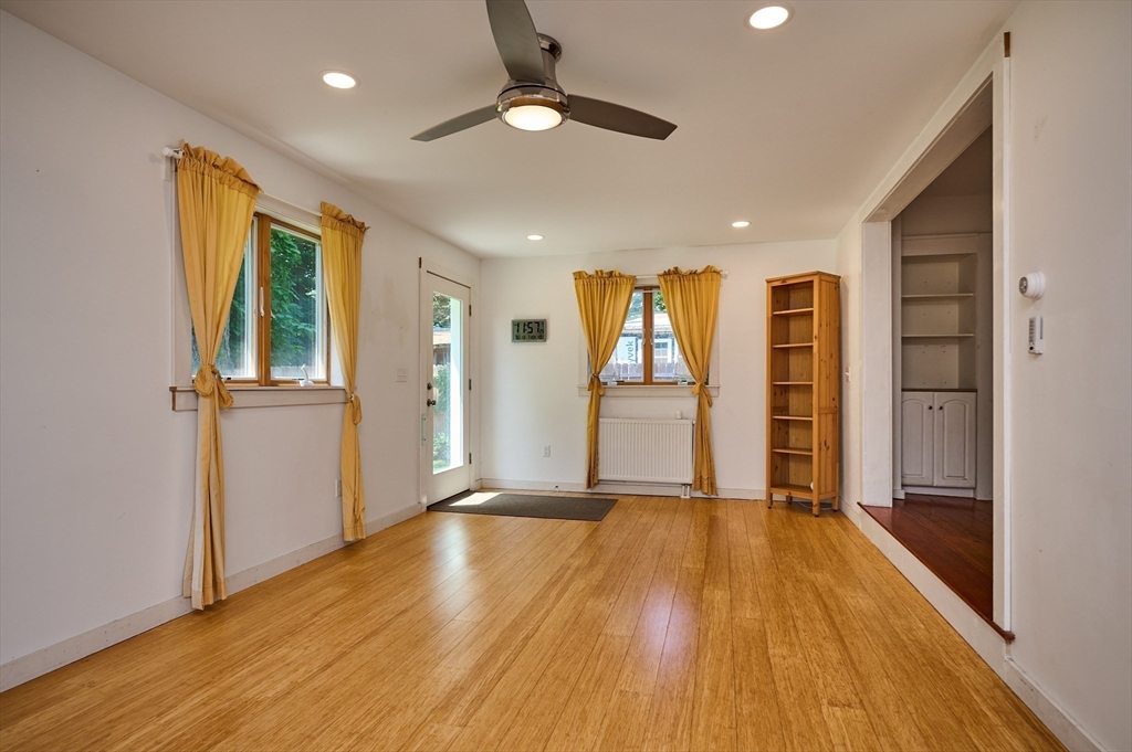 78 Ferry Street Easthampton, MA 01027 - Photo 14 of 35