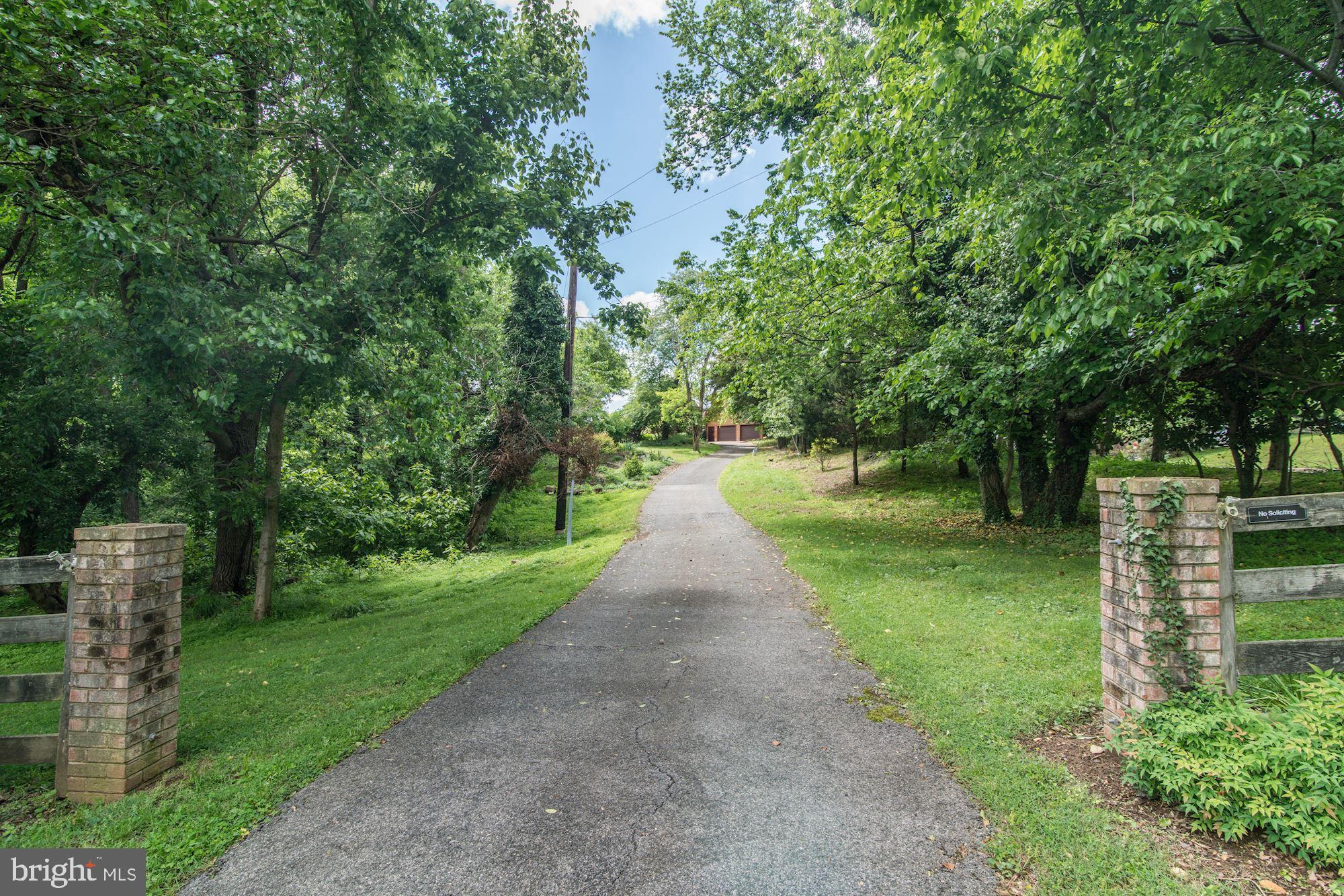 9945 Indian Queen Point Road Fort Washington, MD 20744 - Photo 5 of 88 Destination: Urban Oasis! Vacation year round.