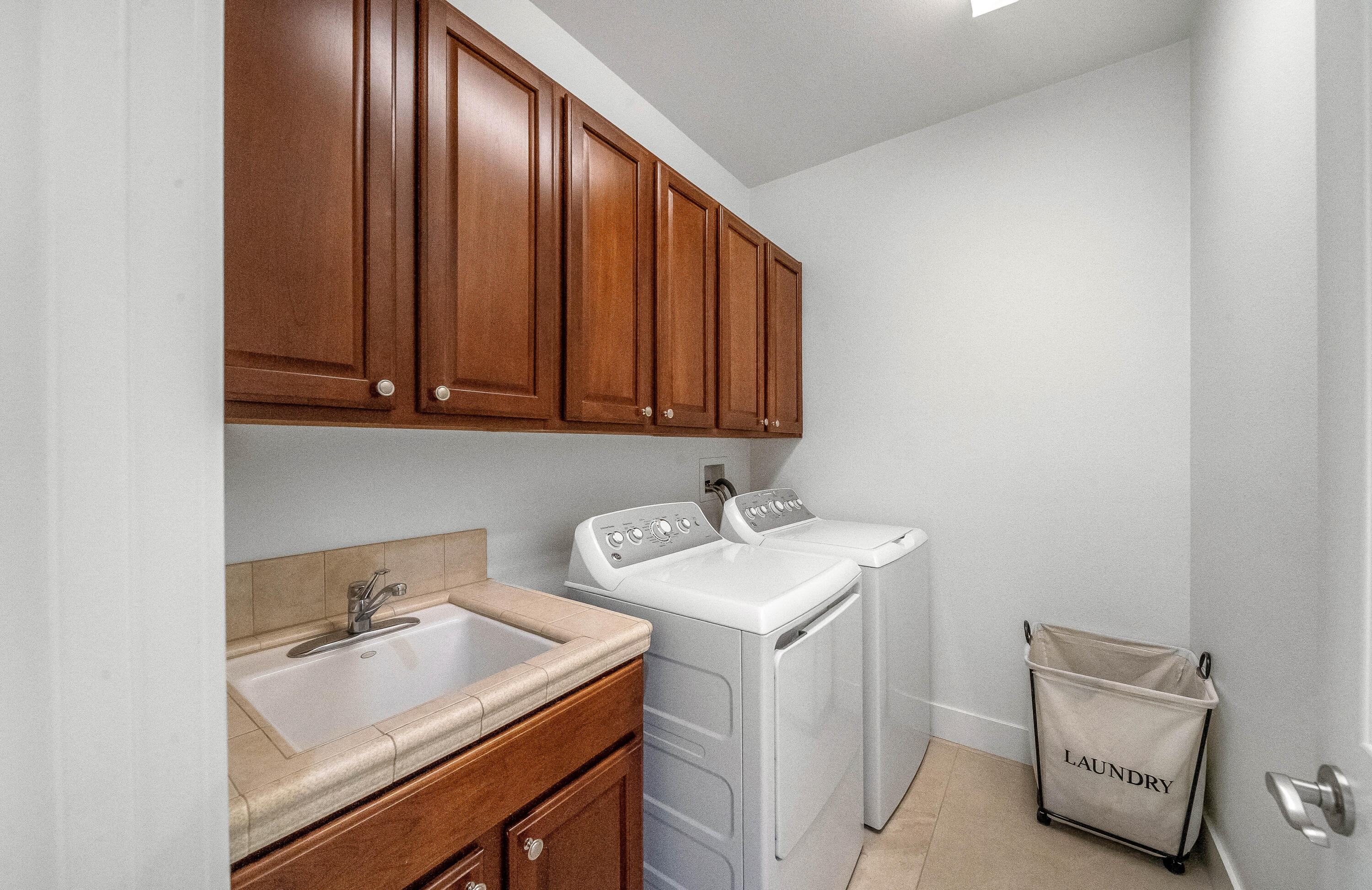 80262 Amazon Avenue Indio, CA 92201 - Photo 43 of 69 a bathroom with a sink and a mirror