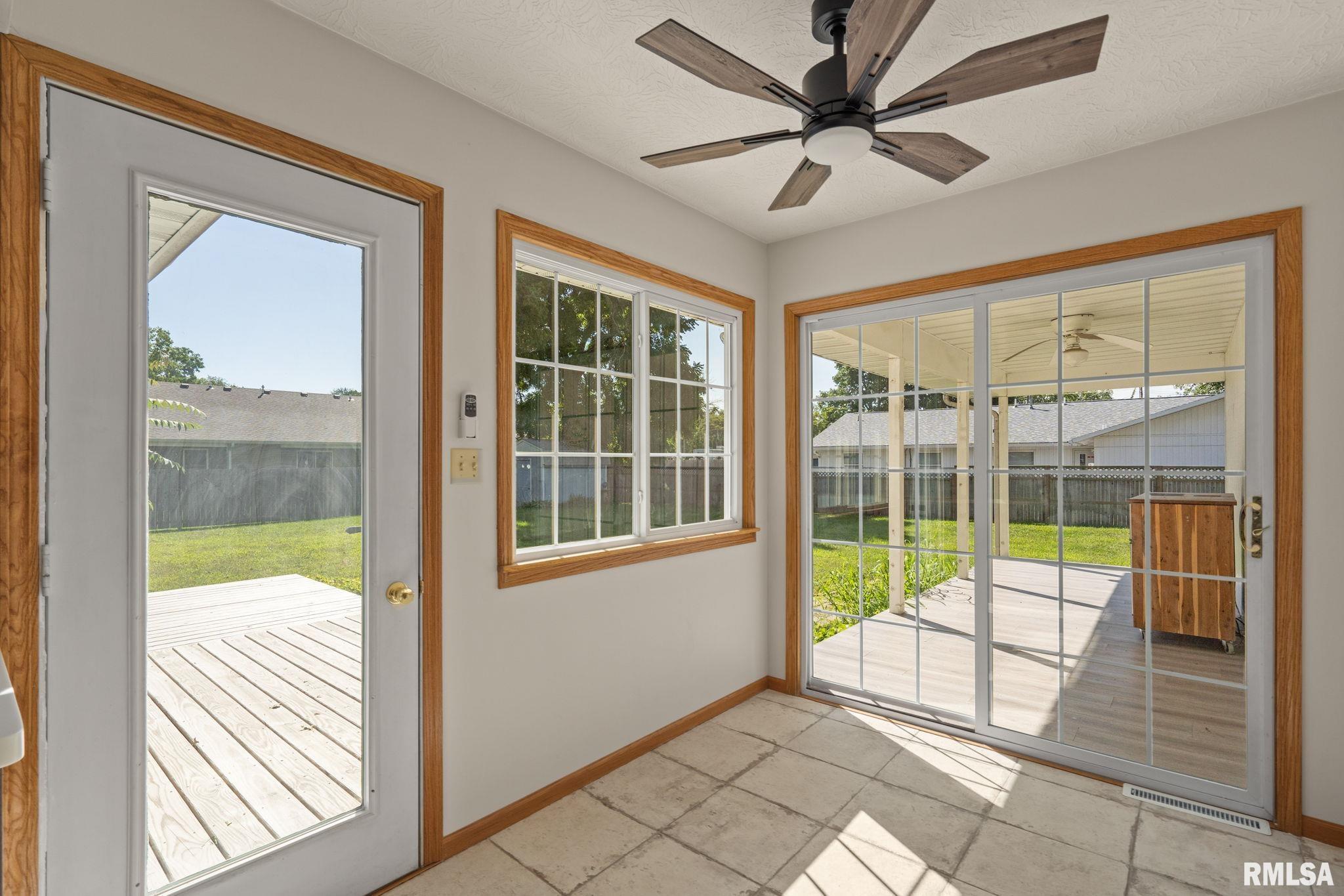 1410 49th Street Moline, IL 61265 - Photo 17 of 45